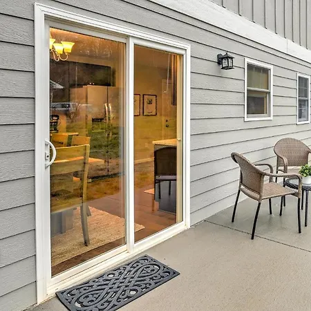 Accessible To Asheville City Center Townhome 2